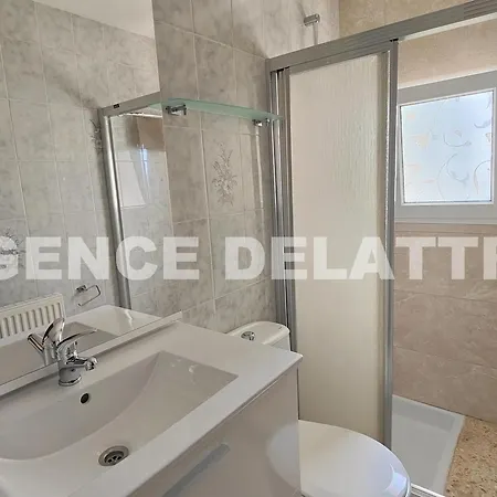 Ferienhaus A Avec 4 Et Piscine Privee *